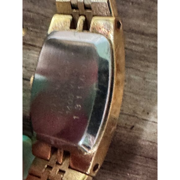 Vintage Seiko  1400-4480 R Womens Gold-Tone Quartz Watch With Textured Band Oval - Picture 7 of 9